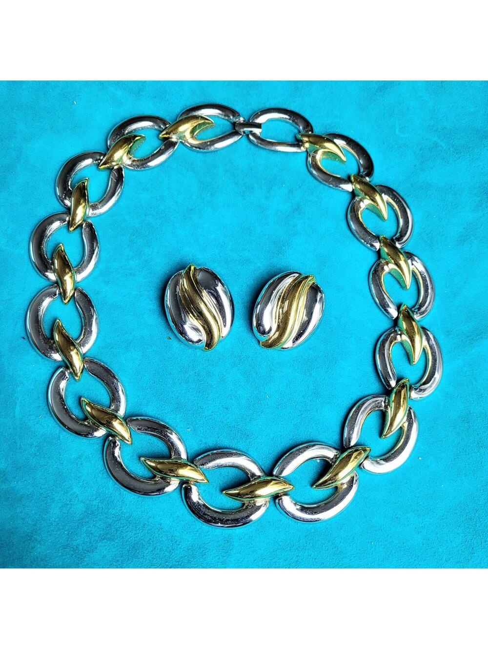 Vintage Essex Two-Tone Chunky Chain Necklace and Clip Earrings Set